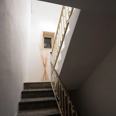 Dimora Cortese Affittacamere Syracuse